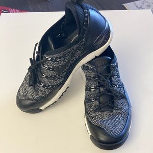 Nike Lupinek Flyknit Low “Black”